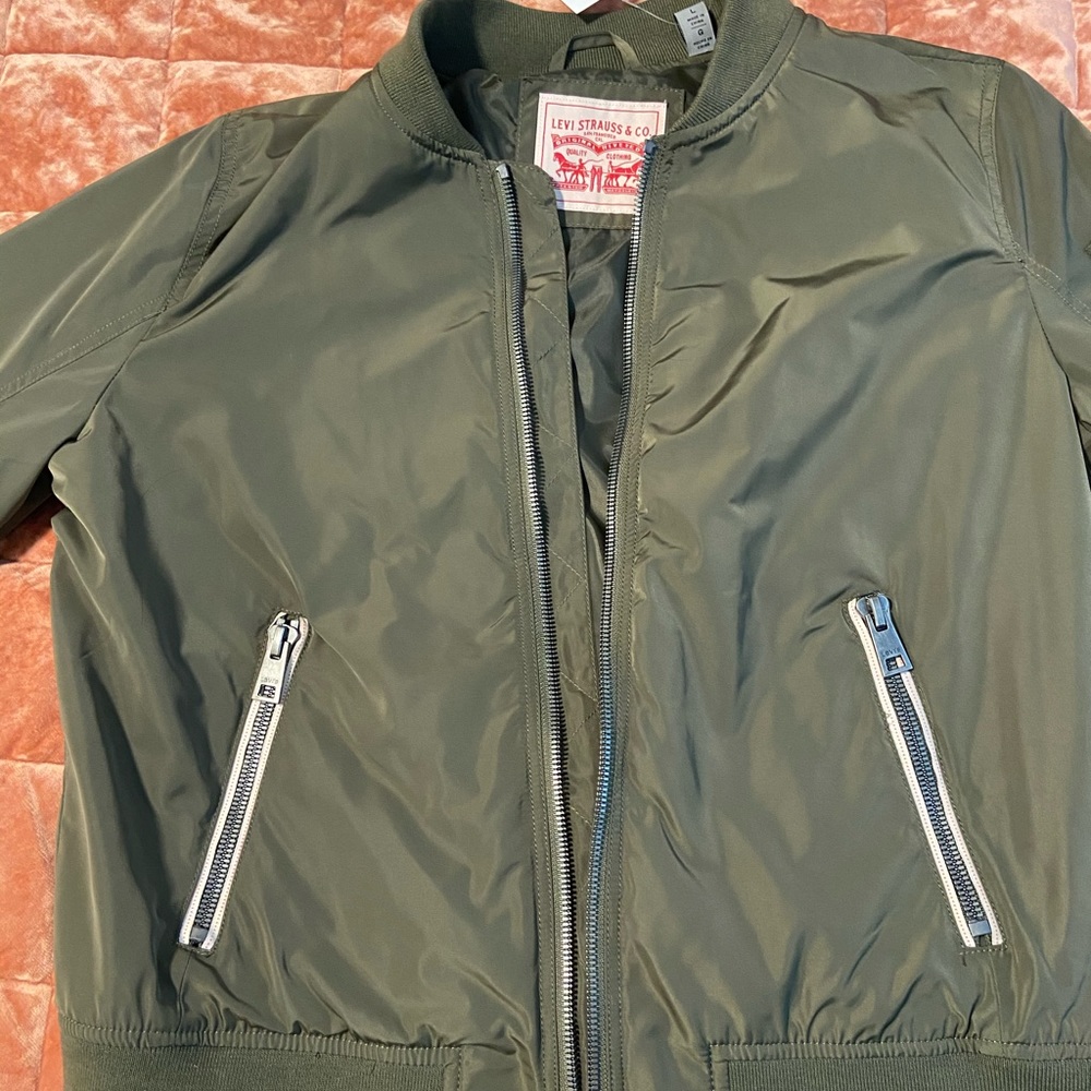 NWT Levi’s woman’s green jacket! Never worn